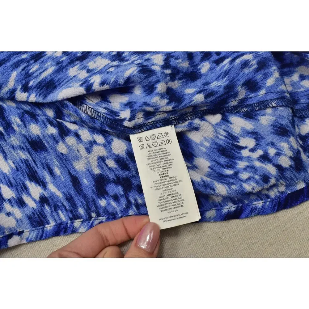 Michael Kors Women's Size Medium Blue Animal Print Sleeveless Sharkbite Hem Butt